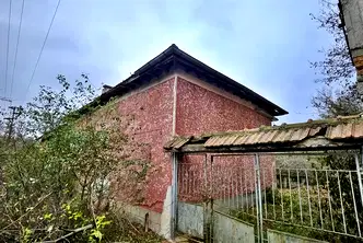 Къща в Плевен, с. Тученица