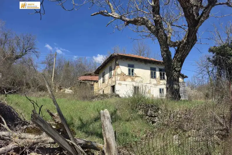 House in Oblast Veliko Tyrnovo, Voineja