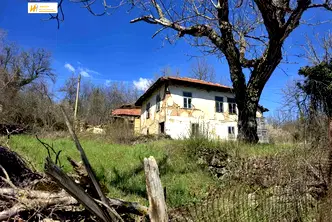 Къща във Велико Търново, с. Войнежа
