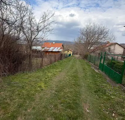 Снимка 3 — Къща в София, с. Върбница