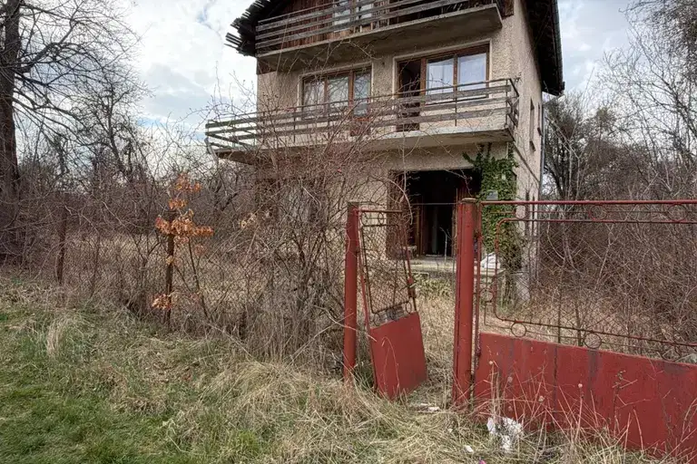 House in област София, с. Върбница