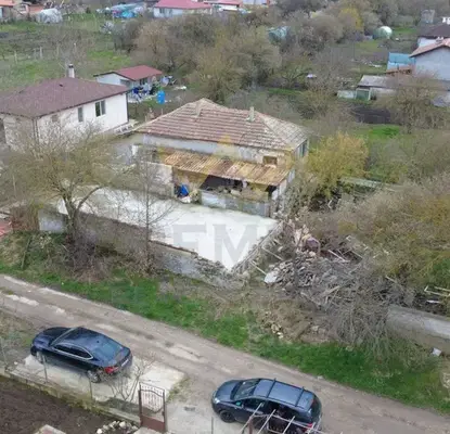 Снимка 3 — Къща във Варна, с. Зорница