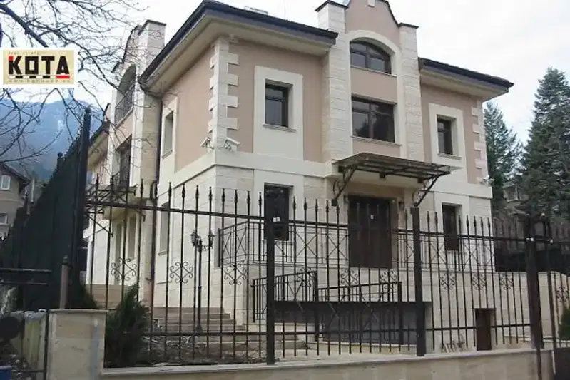 House in Sofiya, Boyana