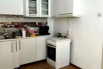 Къща в София, Център