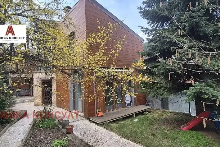 House in Sofiya, Knyajevo
