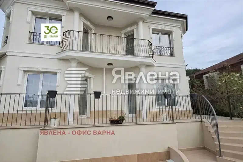 House in Varna, Manastirski Rid