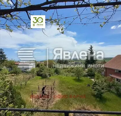 Снимка 2 — Къща във Варна, м-т Ракитника