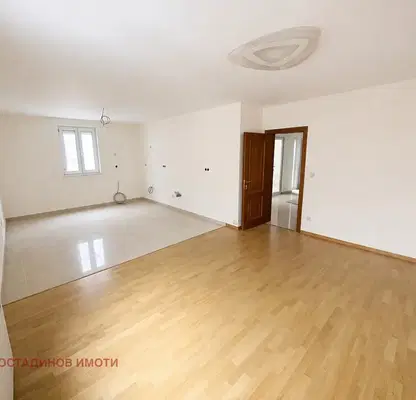 Photo 3 — Office in Plovdiv, Kyrshiyaka