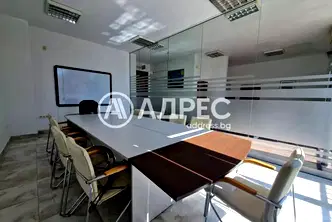 Офис в София, Банишора