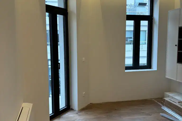 Office in Sofiya, Centyr