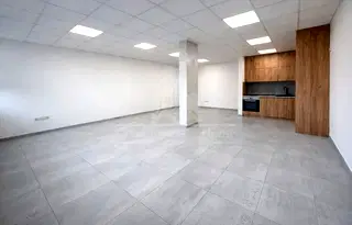 Офис в София, Люлин 10