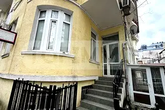 Офис във Варна, Център