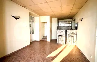 Офис във Варна, Център