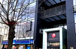 Офис във Варна, Център