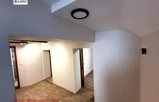 Офис във Враца, Център