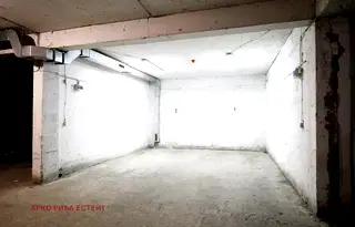 Гараж/Паркомясто в София, Дружба 2