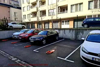 Гараж/Паркомясто в София, Дървеница