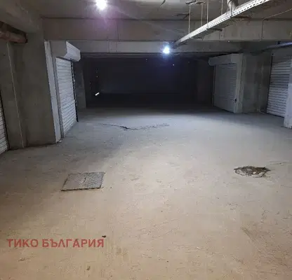 Photo 5 — Garage/Parking in Sofiya, Iztok