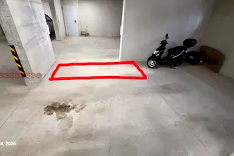 Гараж/Паркомясто във Варна, Левски 2