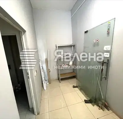 Снимка 4 — Магазин в Бургас, Славейков