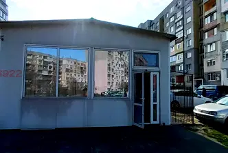 Магазин в Силистра, Изток