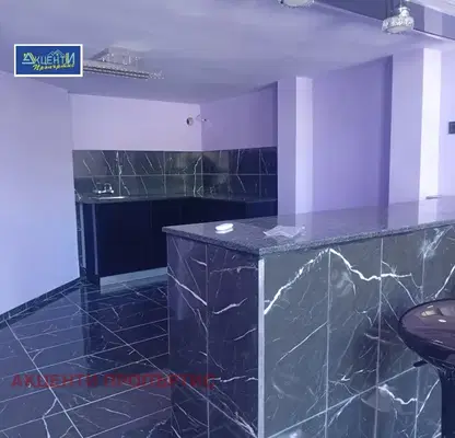 Photo 3 — Shop in Veliko Tyrnovo, Centyr