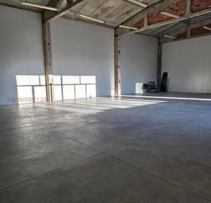 Photo 4 — Warehouse in област София, Ботев