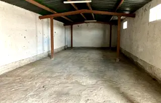 Склад в с. Бусманци