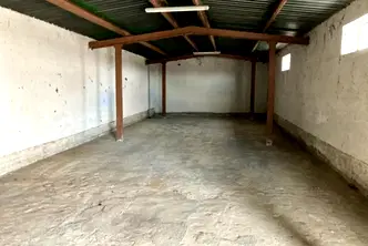 Склад в с. Бусманци