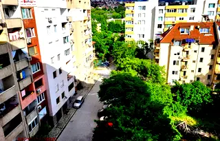 Тристаен апартамент в Благоев, Широк център