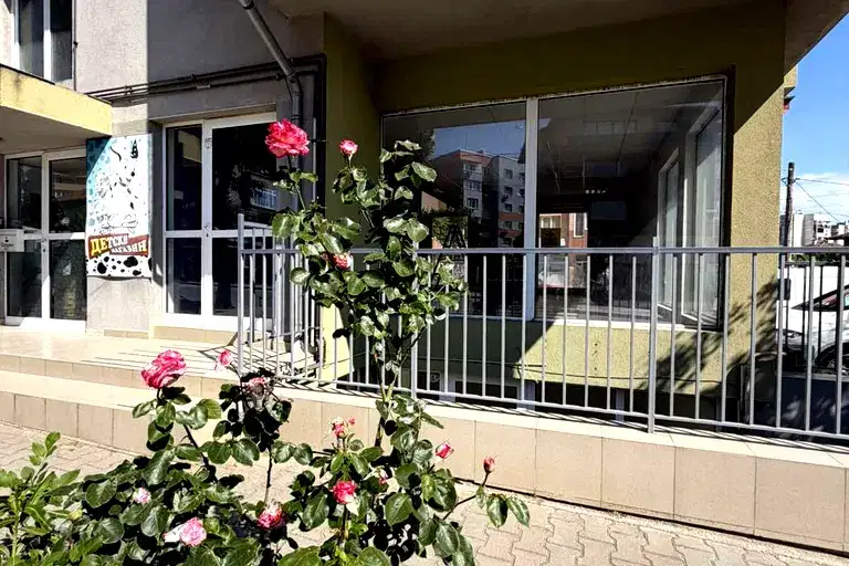 3-bedroom apartment in Благоев, Струмско