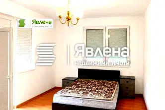 Двустаен апартамент в Братя Миладинови с остъклена тераса