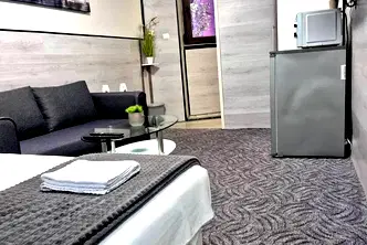Студио апартамент в центъра на Бургас с паркомясто