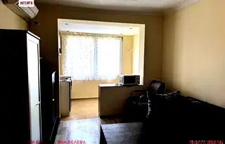 Тристаен апартамент в Долно Езерово, Бургас с избено помещение