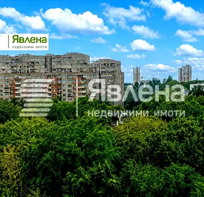 Снимка 2 — Гарсониера с тераса в ж.к. Изгрев, Бургас, югозападно изложение