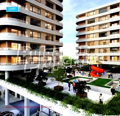 Снимка 2 — Двустаен апартамент в Изгрев, Бургас с гледка към парк