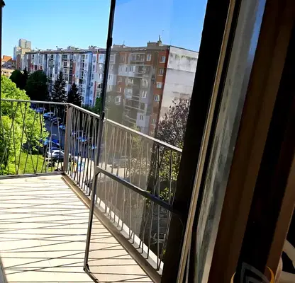 Снимка 5 — Двустаен апартамент на 6-ти етаж в Славейков, Бургас с тераса
