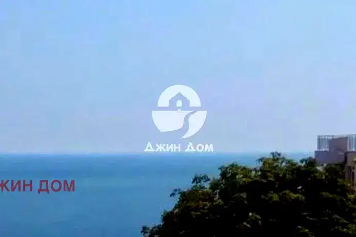 Тристаен апартамент във Варна, Бяла