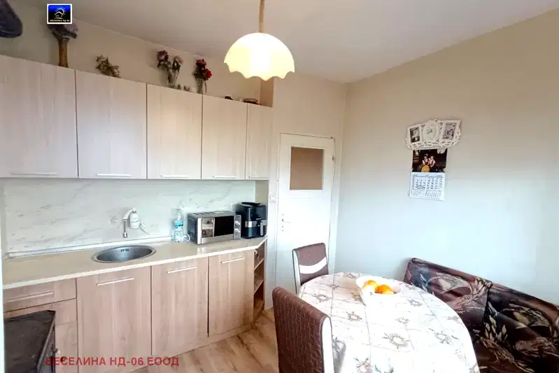 3-bedroom apartment in Dobrich, Balik
