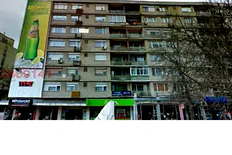Тристаен апартамент в Добрич, Център