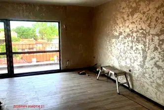 Тристаен апартамент в Добрич, Център