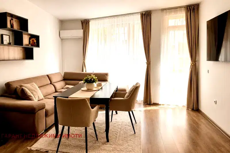 3-bedroom apartment in Gabrovo, Centyr