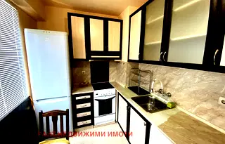 Двустаен апартамент в Габрово, Младост