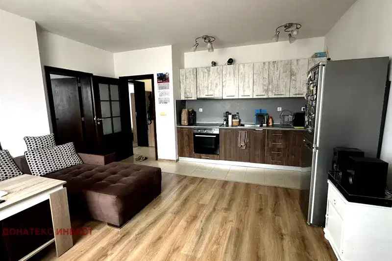 3-bedroom apartment in Oblast Plovdiv, Karlovo