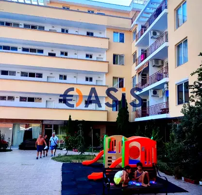 Снимка 2 — Тристаен апартамент в Бургас, к.к. Слънчев бряг