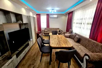 Тристаен апартамент в Кърджали, Възрожденци