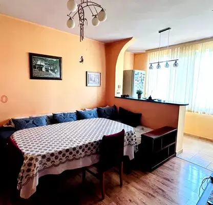 Снимка 2 — Многостаен апартамент в Пазарджик, Панагюрище