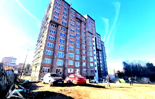 Тристаен апартамент в Перник, Център