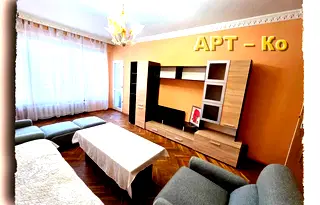 Тристаен апартамент в Перник, Център