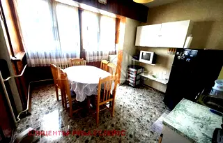 Тристаен апартамент в Перник, Тева